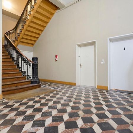 Locationstourcoing - Le Colbert Apartment Bagian luar foto